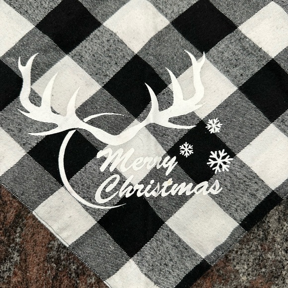 Set of 3 Christmas plaid dog bandanas - Picture 6 of 10